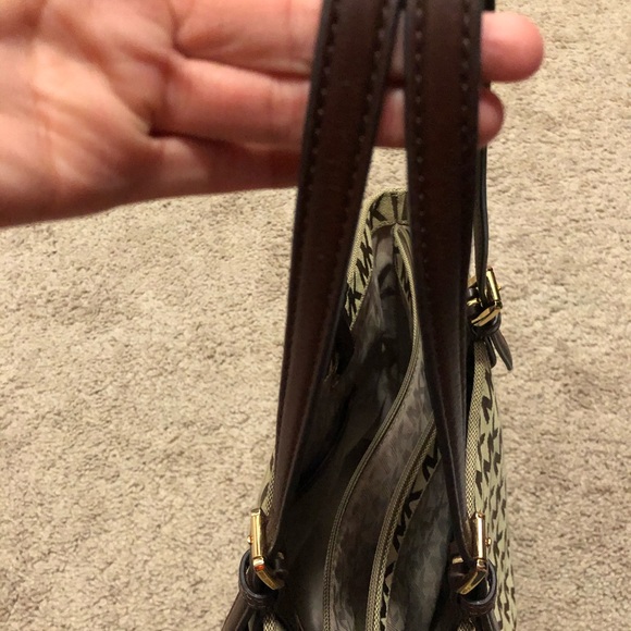 Michael Kors Purse - Picture 4 of 8